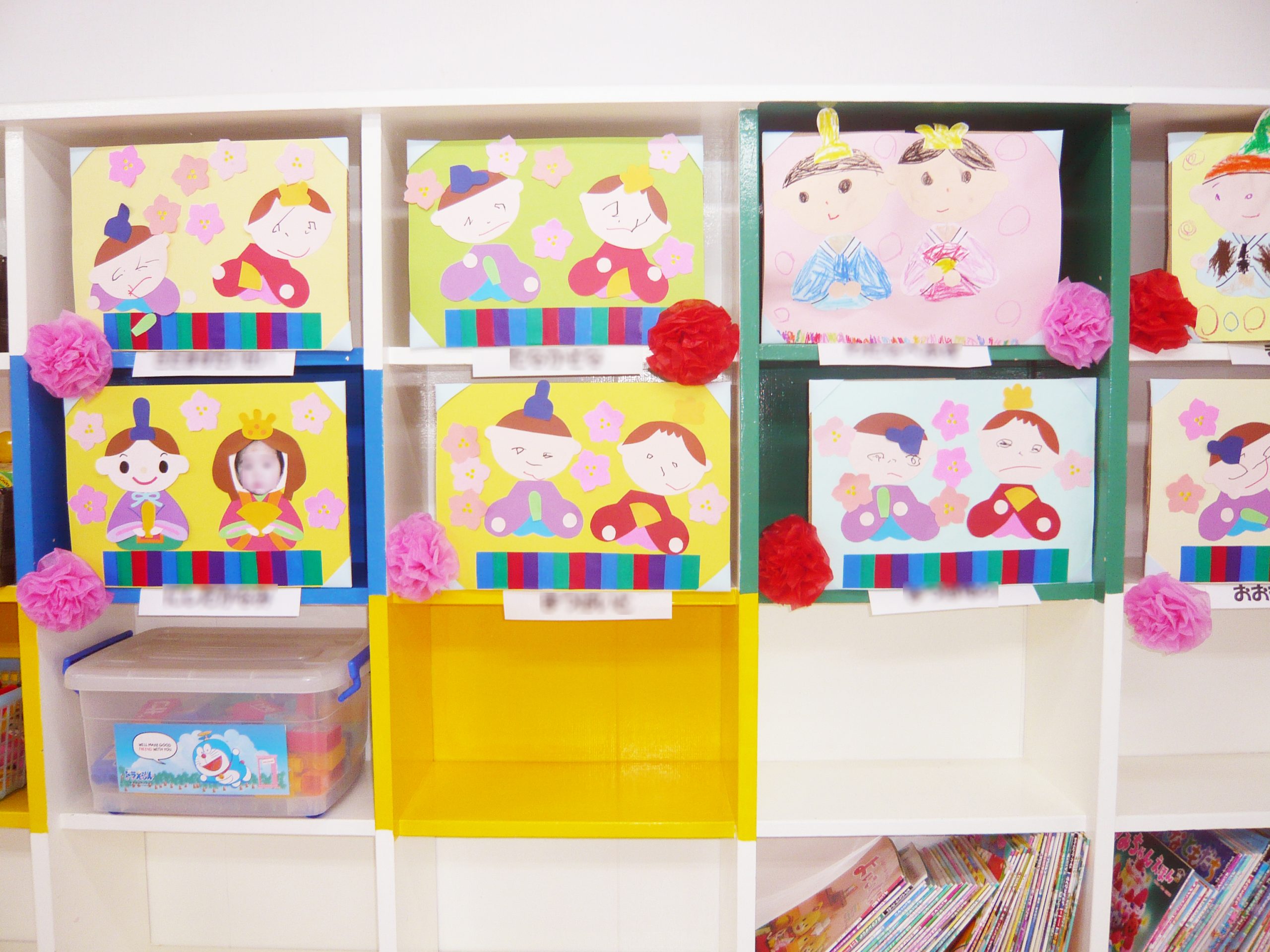 ひな祭り製作を行いました。