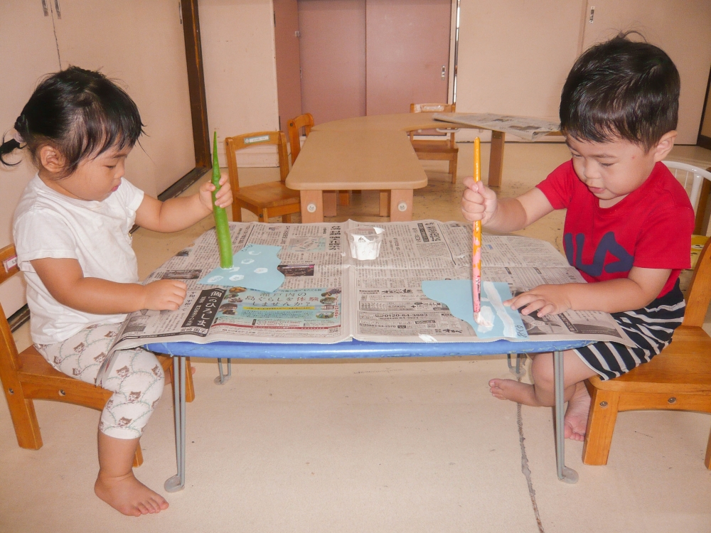 8月の制作・海とビーチサンダル🦀
